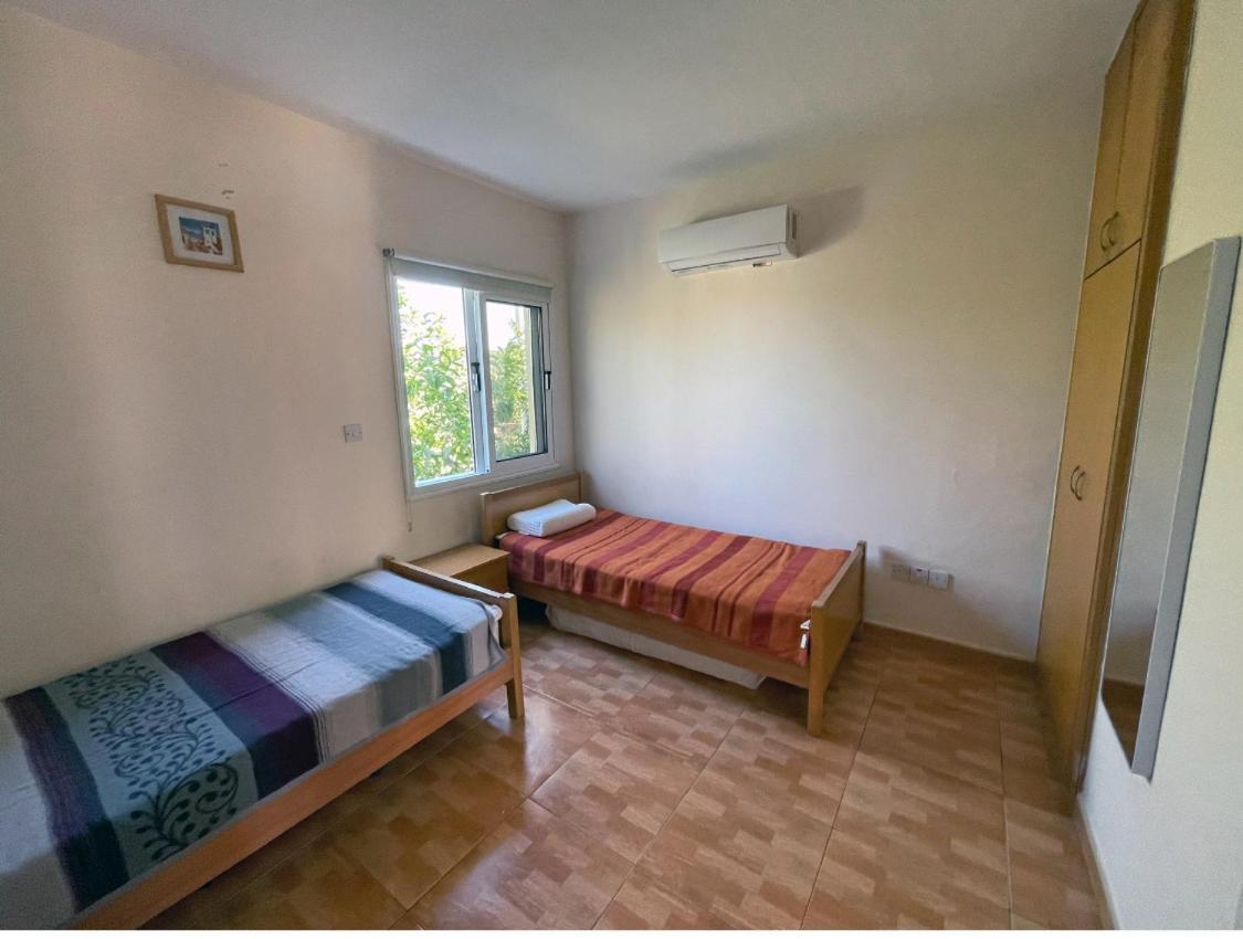 Town House, Garden, 2 Bedrooms, 2 Bathrooms Apartament *