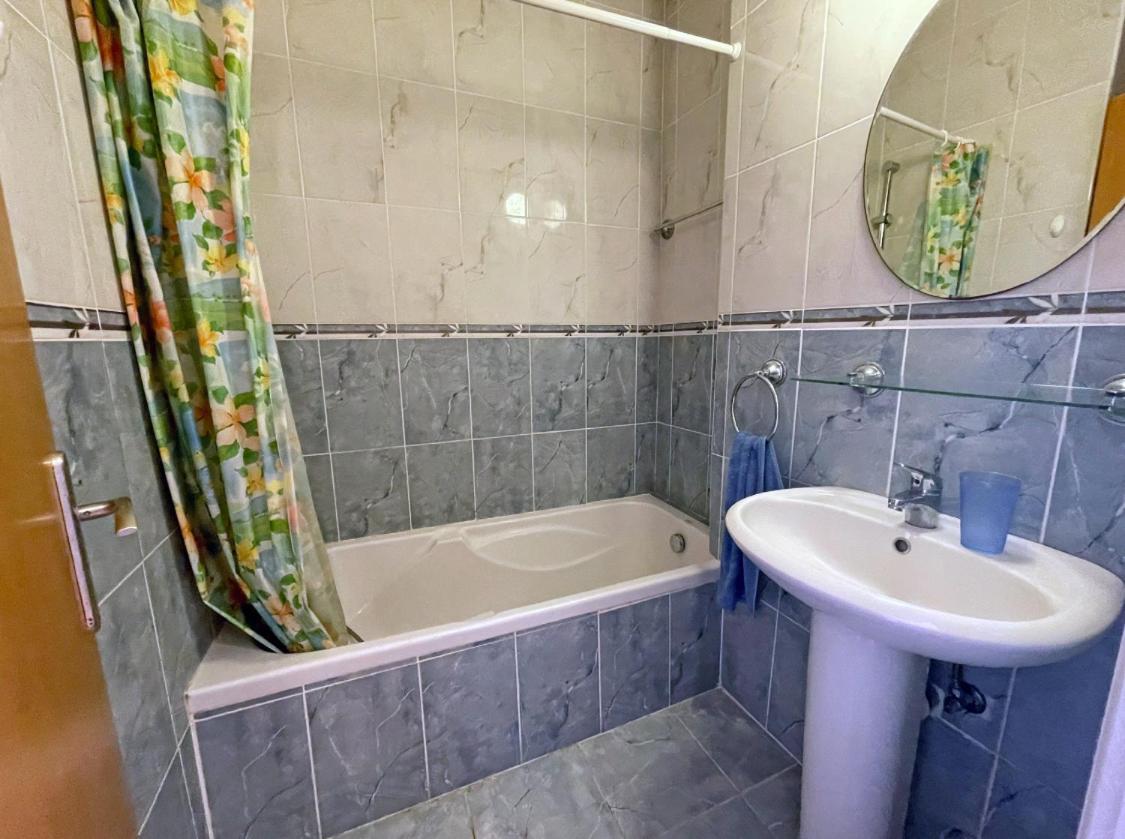 Town House, Garden, 2 Bedrooms, 2 Bathrooms *